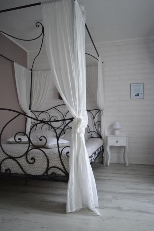 Au Coeur Du Bien Etre, Chambre D'Hotes Avec Piscine Chauffee Et Couverte, Spa, Sauna, Massages Monteaux Eksteriør billede